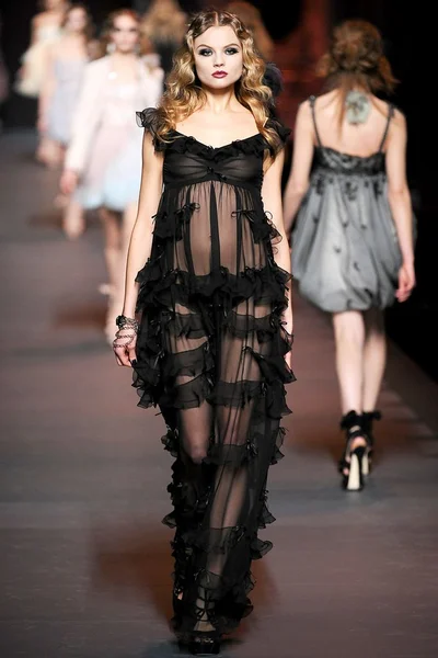 Look 43